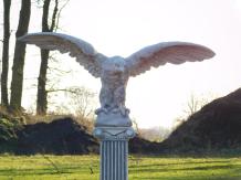 Adler XXL auf Sockel - 160 cm - Garten Statue Stein