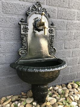 Gartenbrunnen für die Wand, Becken / Wandbrunnen, dunkelgrün