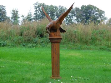 Adler auf rundem Sockel, 135 cm, Gartendekoration aus Gusseisen