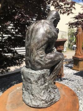 Beeld van de denker 'THE THINKER', polystone beeld