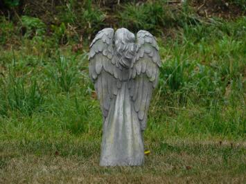 Stehender Engel mit Kreuz - Polystone