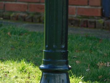 Gartenbrunnen stehend mit Wasserhahn