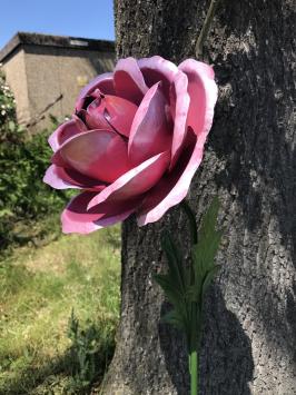 Grote roos - roze - metaal - handgemaakt