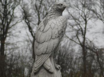 Steinhabicht - Weiß mit Grau - Tierskulptur