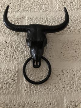 Gietijzeren  bull skull met handdoek ring, zwart