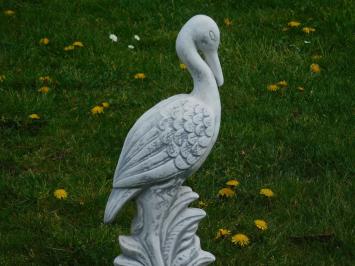 Decoratief en sierlijk dierenbeeld, tuinbeeld kraanvogel, steen