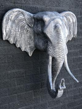 Fors wandornament van een olifant, beton look, heel groot en fors!