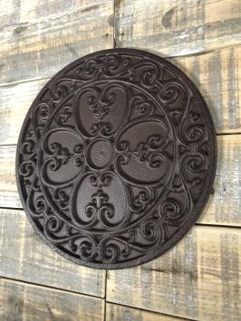 Grille rond als gazontrap, decoratie voor tuinmuur, open haardrooster