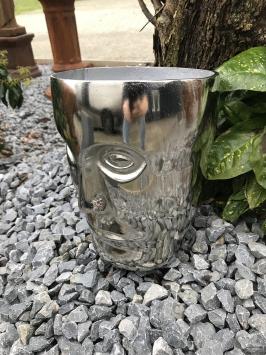 Aluminium-Vase, rund in Form eines Gesichts, Nickel